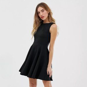 Closet London sleeveless black fit and flare skater dress with pockets Size 6